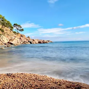 ⭑ Sea Views + Private Beach. What Else? ⭑ Appartement Tossa de Mar